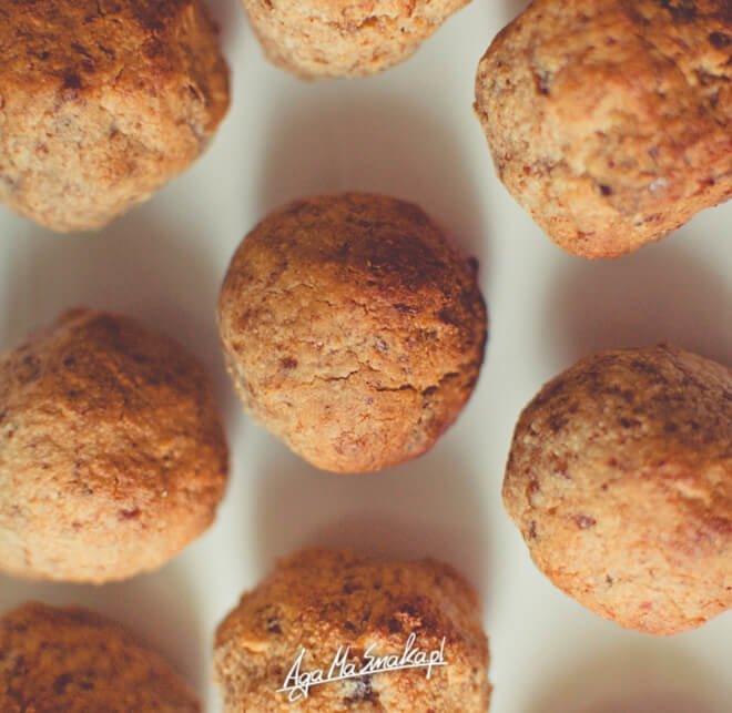 slodkie-kuleczki-daktylowe-zdrowe-slodycze-2