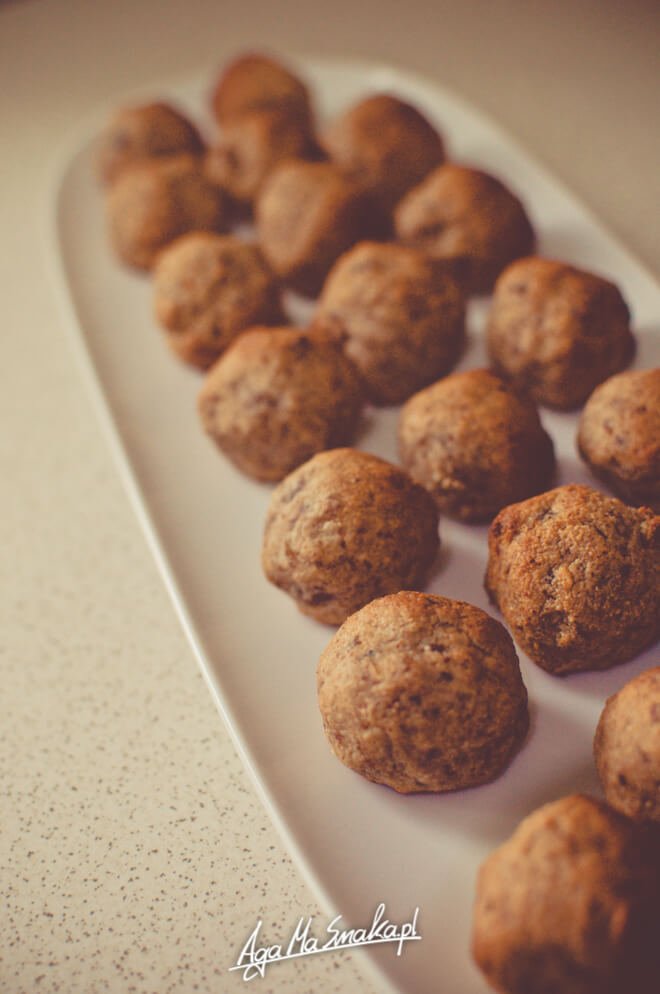 slodkie-kuleczki-daktylowe-zdrowe-slodycze-4