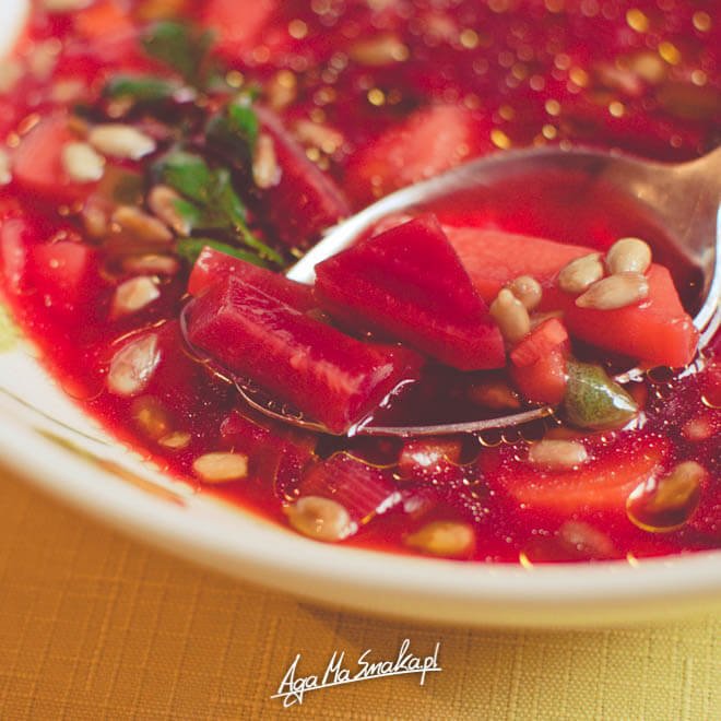 10 pomysłów na lekkie i zdrowe zupy warzywne szybka zupa buraczkowa