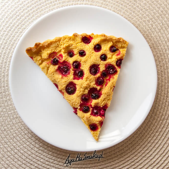 tarta jaglana z mąką kukurydzianą i porzeczkami pomysły na kaszę jaglaną