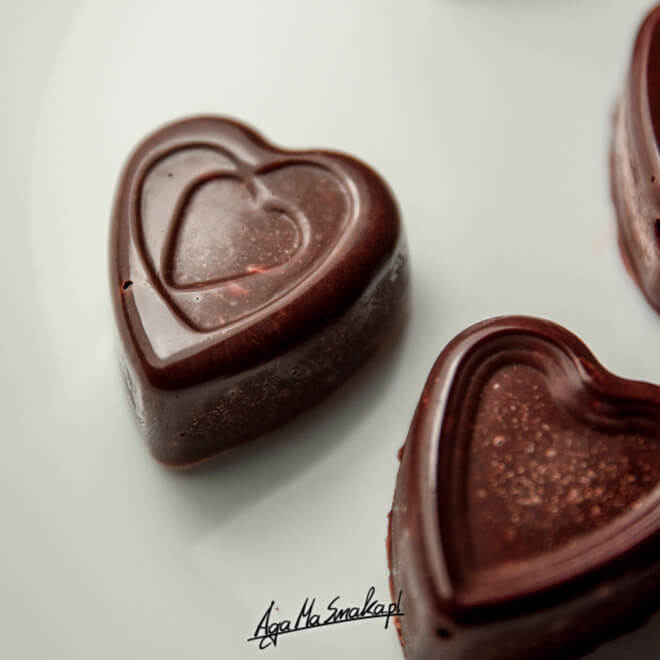 Szybkie, proste i zdrowe słodycze na Walentynki domowa czekolada wegańska