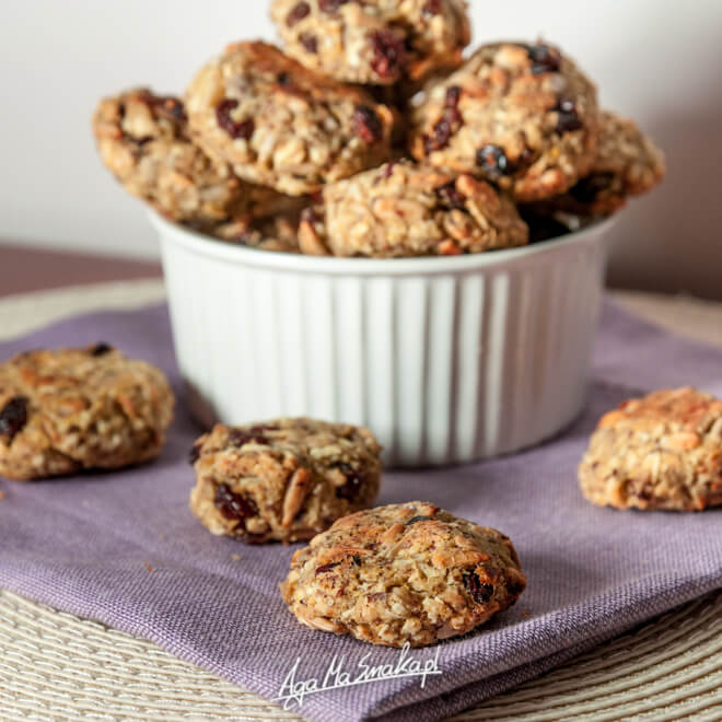 weganskie-bezglutenowe-ciasteczka-z-kasza-jaglana-i-slonecznikiem-3