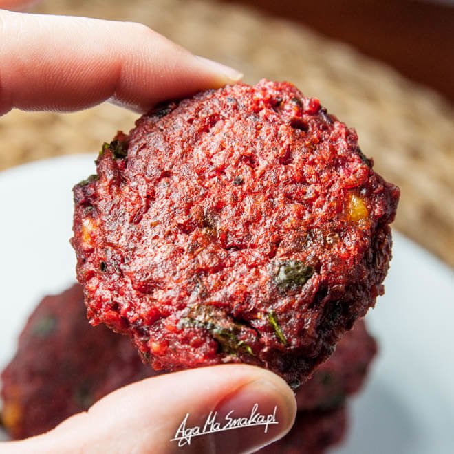 kotlety-buraczano-jaglane-weganskie-zdrowe-4