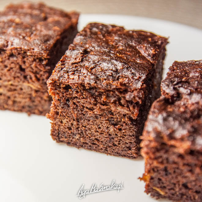 murzynek brownie bez-cukru weganski z cukinia