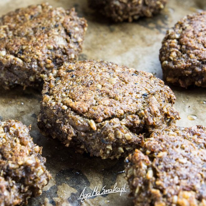 wegańskie kotlety z pieczarkami i kaszą gryczaną bezglutenowe