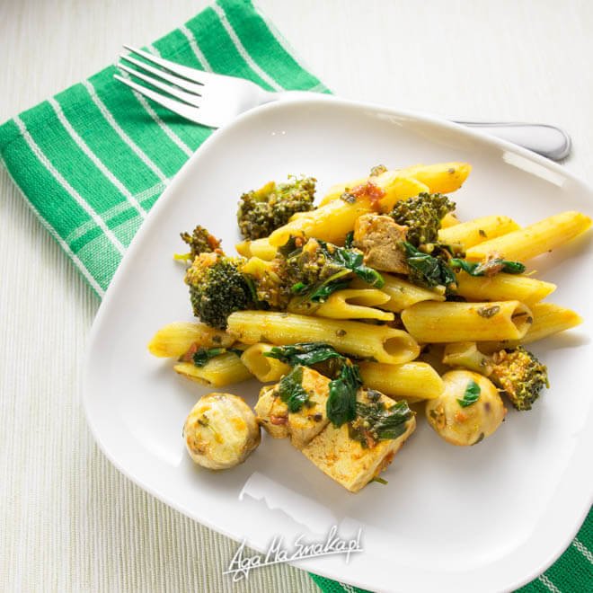 szybki-makaron-z-warzywami-tofu-1