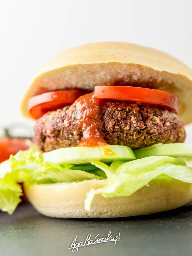 proste-weganskie-burgery-z-komosy-ryzowej-7