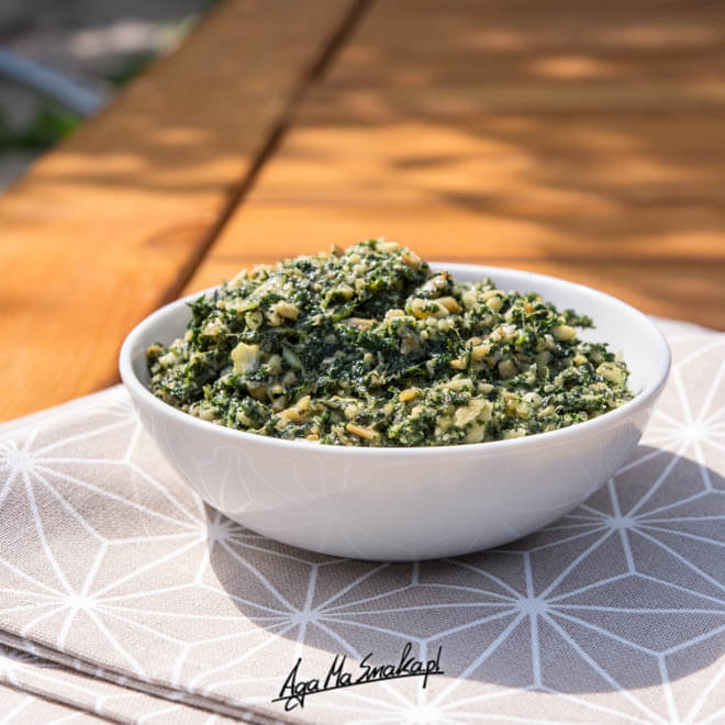 pesto-z-pokrzywa-slonecznikiem-nerkowcami-zdrowe-szybkie-danie-7