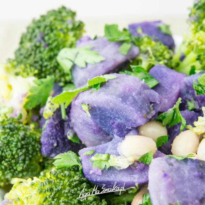 salatka-weganska-z-ziemniakami-truflowymi-tzatzyki-7