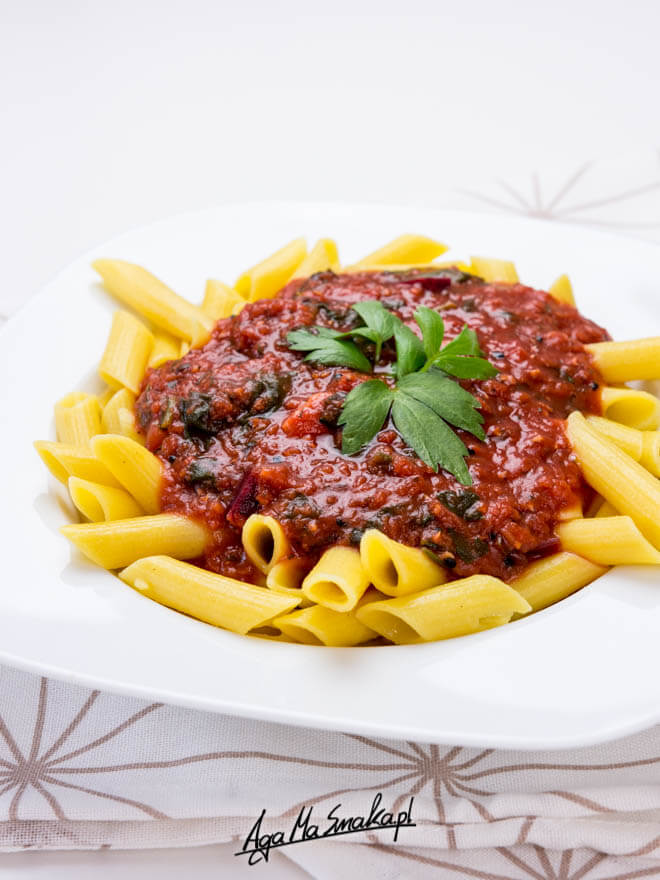 sos-do-makaronu-z-soczewica-botwinka-szybkie-zdrowe-danie-12