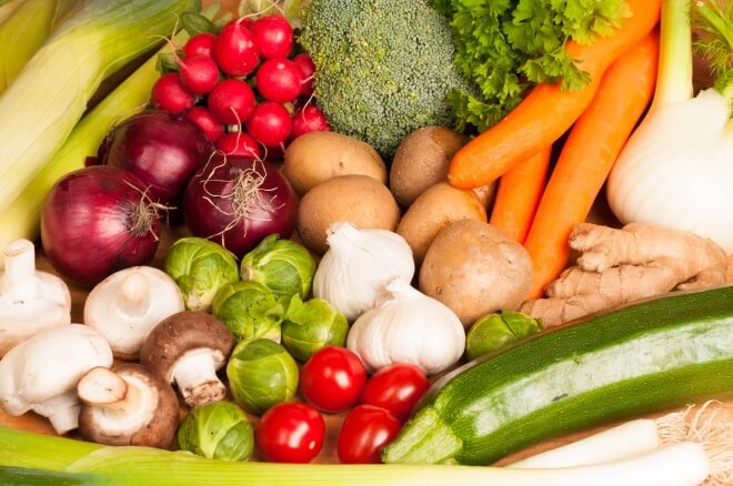 jak-przejsc-na-weganizm-swieze-warzywa