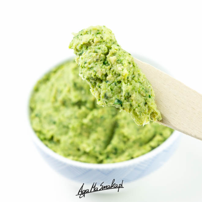 przepisy z brokułem roślinna pasta z ciecierzycy i brokuła