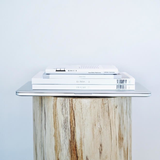 Książki o minimalizmie - 5 poradników i kompendiów