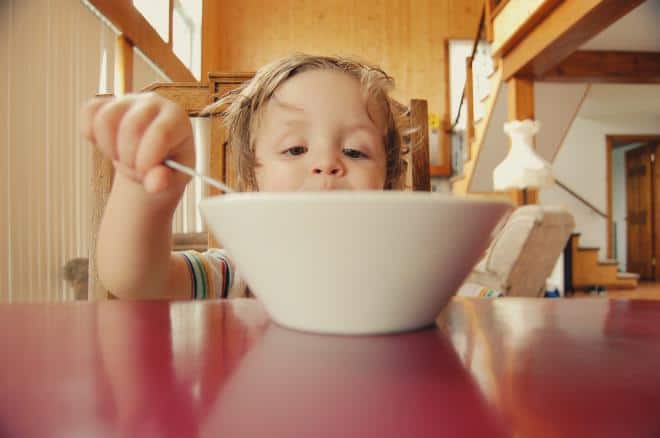 dziecko śniadanie problemy z jedzeniem wybiórczość
