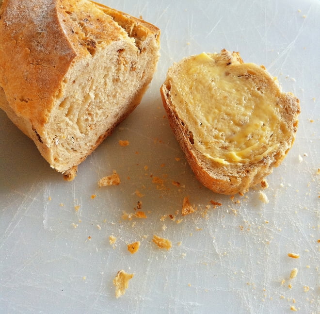 chleb z masłem czy margaryną na diecie
